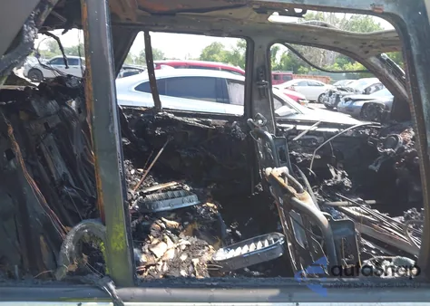 2002 BMW X5 4.4I из США, поврежденный, VIN 5UXFB33552LH32124